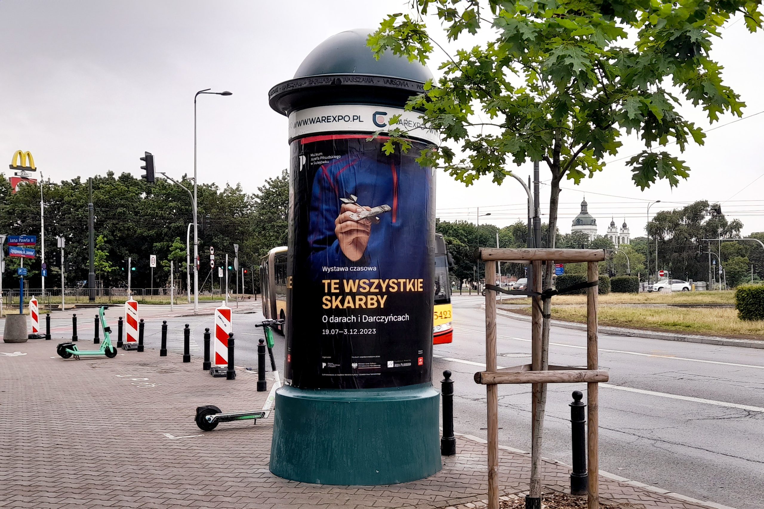 Outdoor campaign of the exhibition